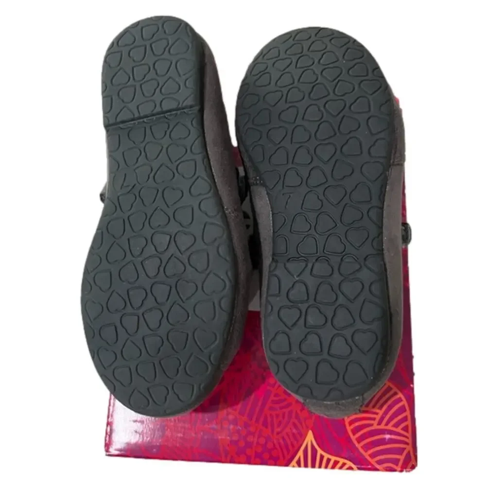 Rachel Shoes Pewter Shimmer Girl’s Flats Dress Shoes Size 7 NIB